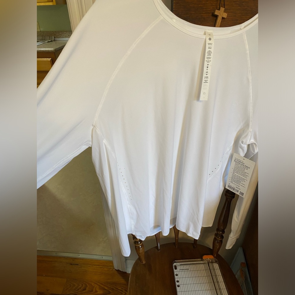 NWT lululemon UV protection shirt